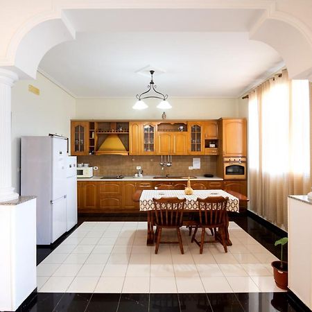 Villa Mare - For Families & Groups Влёра Экстерьер фото