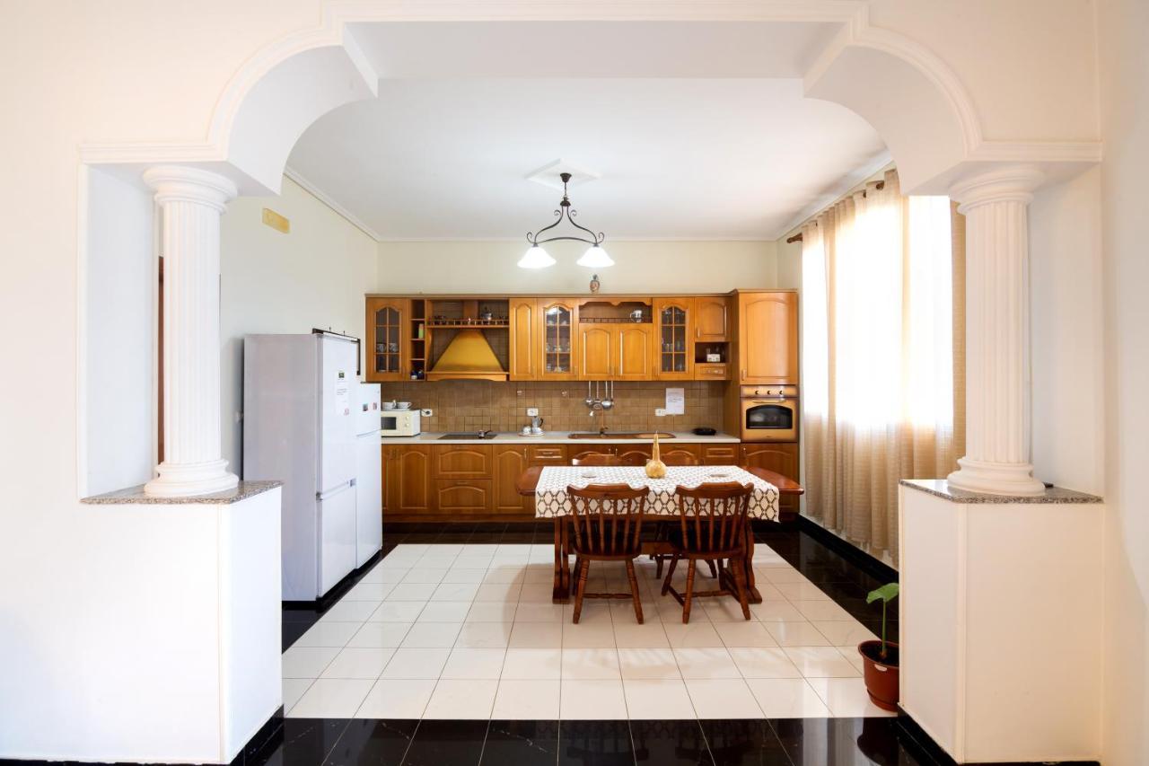 Villa Mare - For Families & Groups Влёра Экстерьер фото