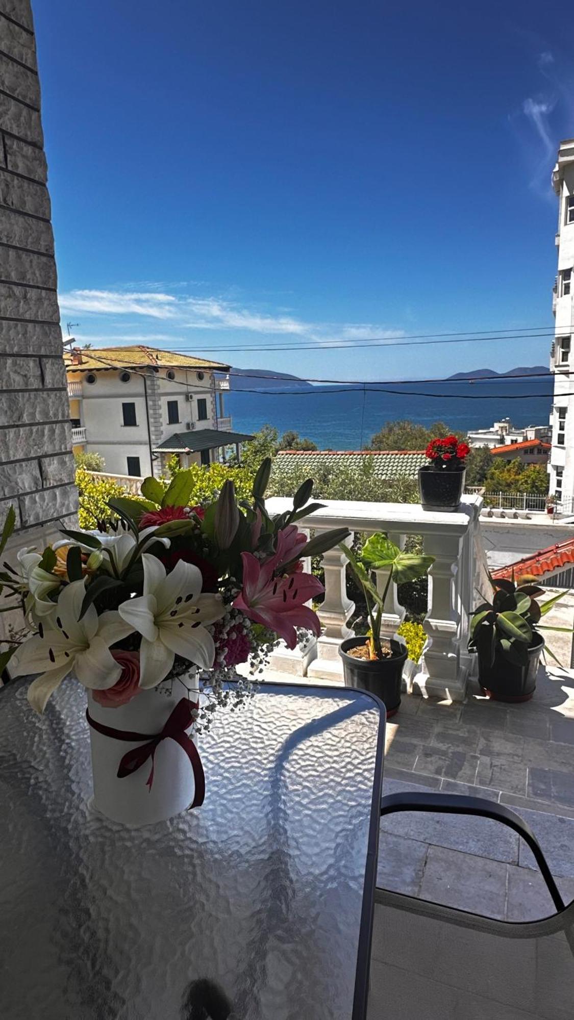 Villa Mare - For Families & Groups Влёра Экстерьер фото
